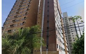 Apê de 2 quartos reformado e decorado a 100m da Beira Mar